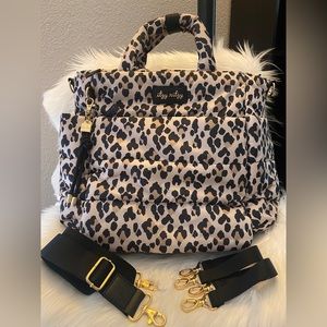 Itzy Ritzy Leopard Dream Convertible